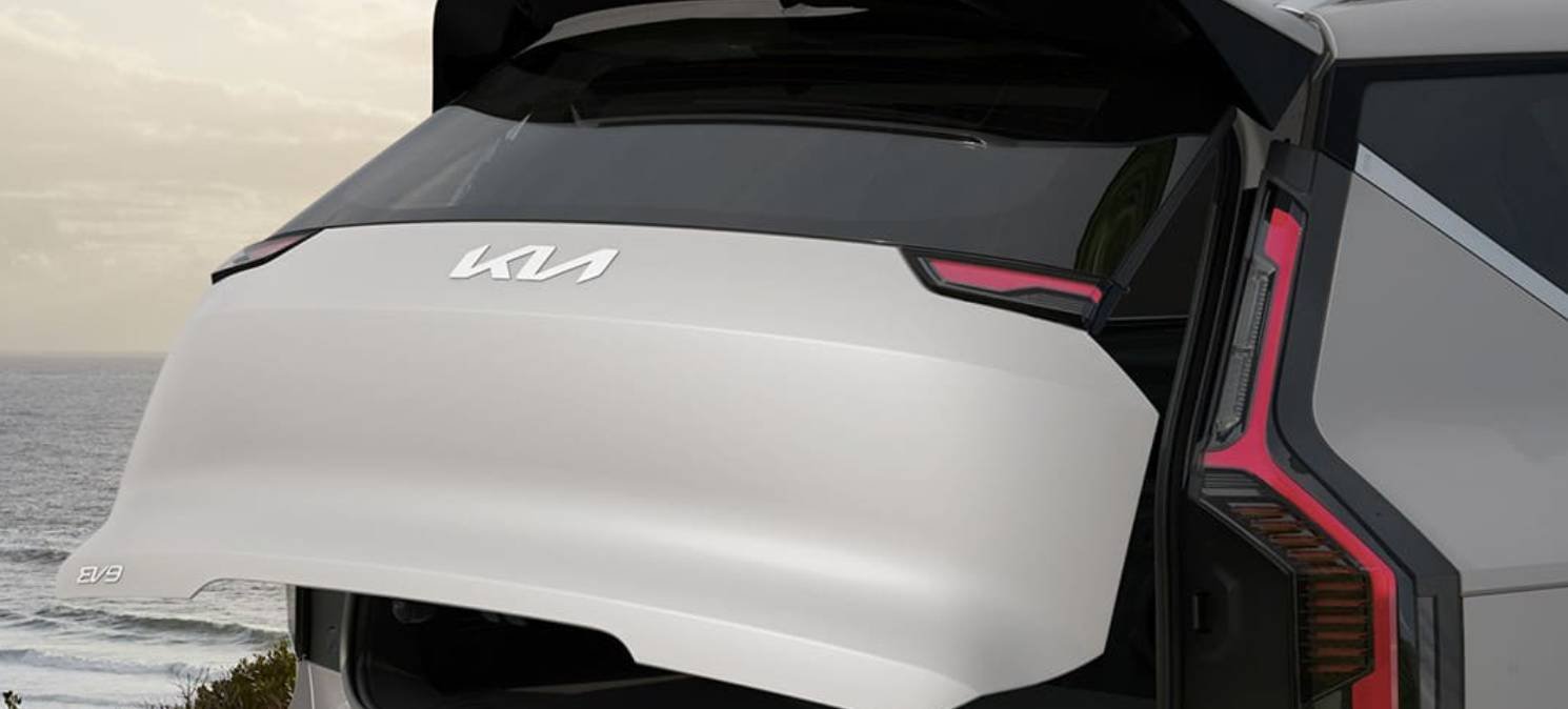 EV9 smart tailgate