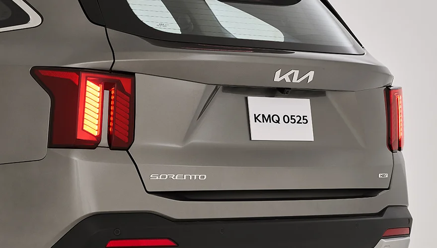 Bold Skid Plate with an Aggressive Bumper